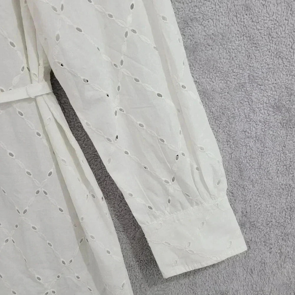 NWT. Banana Republic Women's Eyelet Tunic Dress M V-Neck Belted 26CT - Picture 8 of 10